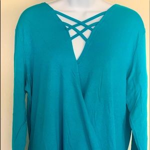 Size Large L&B Wrap Look Top